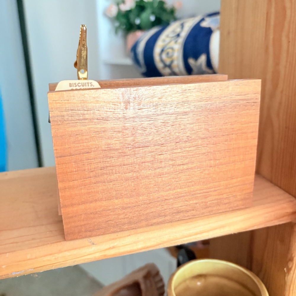 VTG Teak Wood Recipe Box Holder with Gold Alligator Clip Mid Century Modern MCM